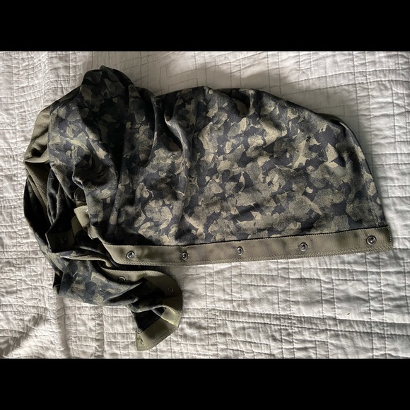 Lululemon Camo Vinyasa button infinity scarf - Picture 1 of 2